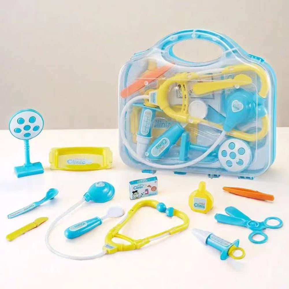 Enfant jouant au docteur avec une trousse médicale de 12 pièces