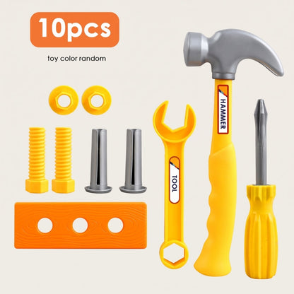 Coffret comprenant plusieurs outils jouet adaptés aux enfants