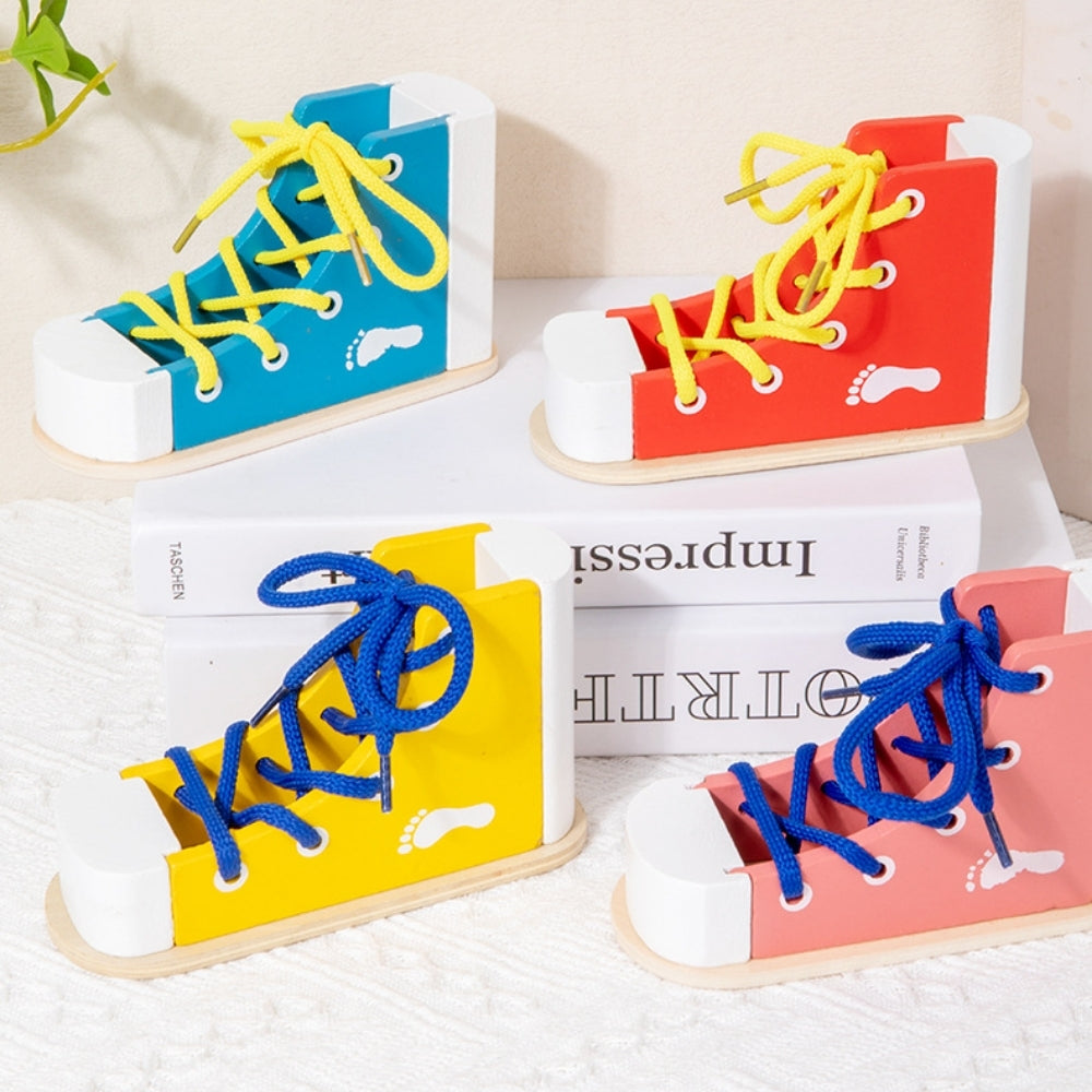 Jeu Montessori de laçage présenté comme activité éducative